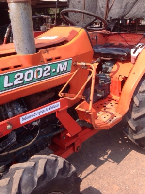 แทรกเตอร์คูโบต้า 2002 โฟรวิล สภาพพร้อมใช้งาน เครื่องดี มีผานดันหน้า และผานหลัง แทรกเตอร์คูโบต้า 2002 โฟรวิล สภาพพร้อมใช้งาน เครื่องดี มีผานดันหน้า และผานหลัง