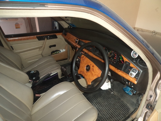 ขาย BENZ 190E ออโต้ ทั้งคันเป็นอะไหล่ ขาย BENZ 190E ออโต้ ทั้งคันเป็นอะไหล่