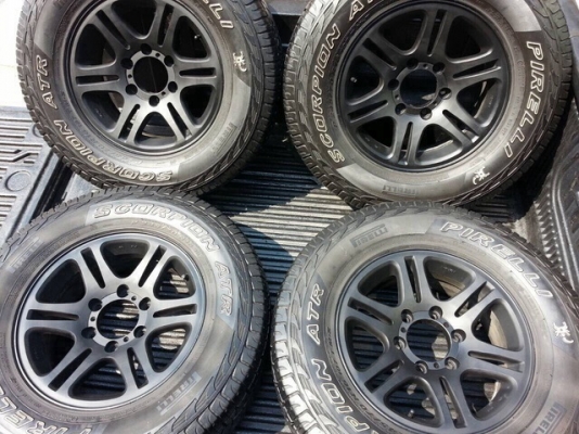 ขายล้อ 6 รู พร้อมยาง  245 70 16  AT