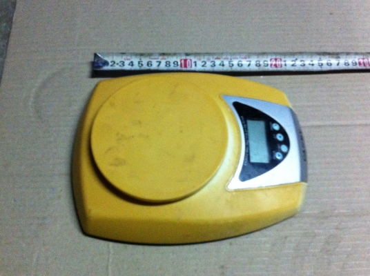 เครื่องขั่งน้ำหนักดิจิตอล CAMRY รับน้ำหนักได้ 5 กก. ขึ้นที่ละ 2 กรัม