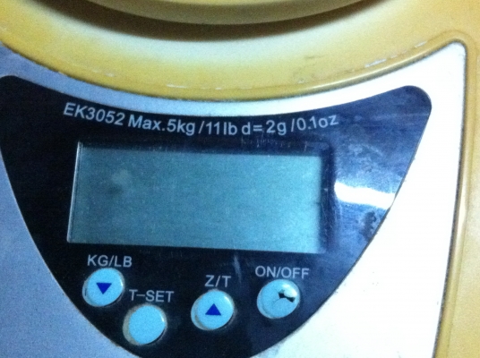 เครื่องขั่งน้ำหนักดิจิตอล CAMRY รับน้ำหนักได้ 5 กก. ขึ้นที่ละ 2 กรัม