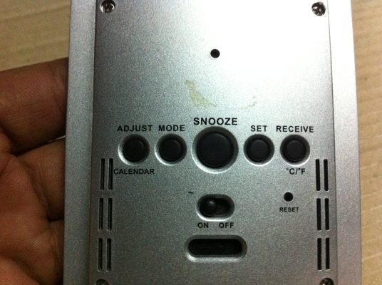 นาฬิกาปฏิทินและอุณหภูมิพลังงานร่วมแสงอาทิตย์แบบตั้งโต็ะสวยๆ