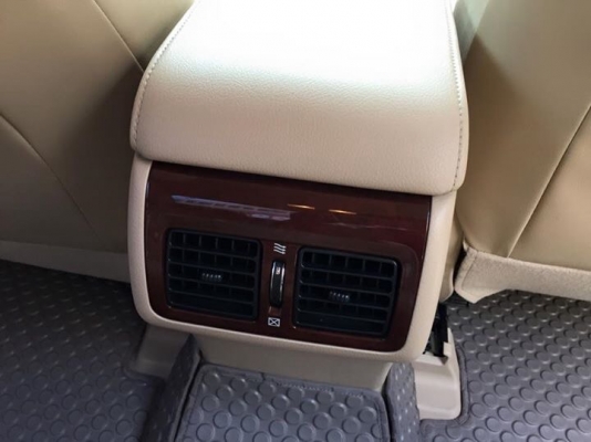 TOYOTA COMMUTER 2.5 G ปี 12 ออโต้ TOYOTA COMMUTER 2.5 G ปี 12 ออโต้