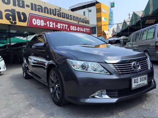TOYOTA COMMUTER 2.5 G  ปี 12 ออโต้