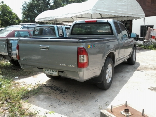 ขายด่วนครับ ISUZU D-MAX 2500 แค็ป ปี04 สีเดิมครับ ขายตามสภาพ