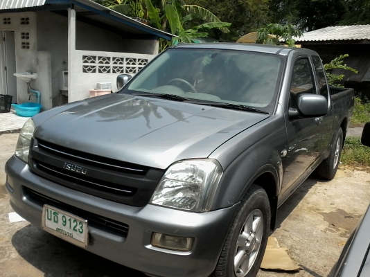 ขายด่วนครับ ISUZU D-MAX 2500 แค็ป ปี04 สีเดิมครับ ขายตามสภาพ