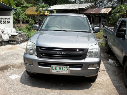 ขายด่วนครับ ISUZU D-MAX 2500 แค็ป ปี04 สีเดิมครับ ขายตามสภาพ
