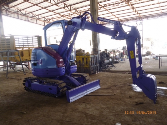 ขายรถขุด KOิMATSU PC28UU-2E ขายรถขุด KOิMATSU PC28UU-2E