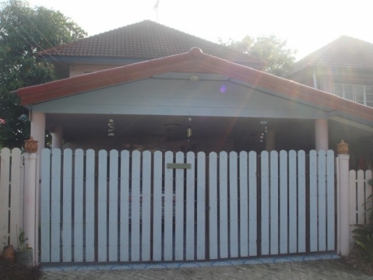 ขายบ้านเดี่ยวหลังมุม หมู่บ้าน นลินพรรณ ลาดกระบัง 50 ตร.ว.