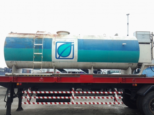 ต้องการขายถังน้ำมันพร้อมหัวจ่ายสนใจติดต่อด่วน