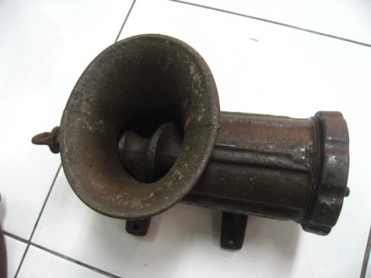 เครื่องบดงานเก่า czechoslovakia