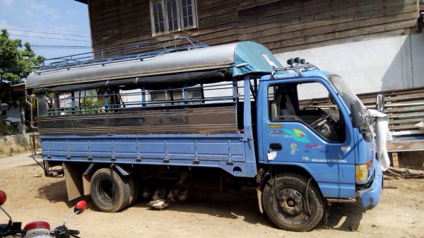 หกล้อ อีซูซุ NPR130แรง ปี45 รถห้าง สภาพพร้อมใช้งานวิ่งรับส่งนักเรียน ประจำ เล่มทะเบียนพร้อม ราคา380,000บ ราคาเบาๆ