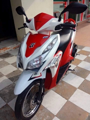 Honda Click 125 i ปี 2556 รุ่นใหม่ล่าสุด สีดำแดง ลาย Street รถสวยใสฝุดๆ