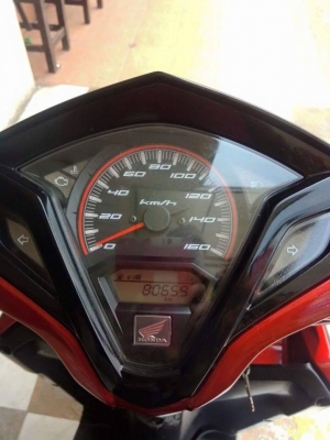 Honda Click 125i ปี 2557 สีดำแดง รุ่น Tune up รถสวย ประหยัดน้ำมัน