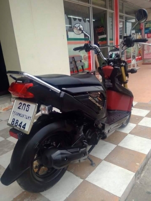Honda Zoomer X ปี 2557 สีดำแดง ตัว TOP คอมบายเบรค รถสวยหล่อเว่อร์ สุดคุ้มกับทะเบียนเลขสวย