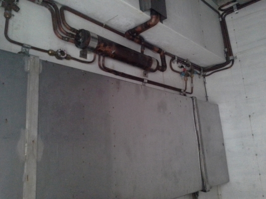 ขายถูกเหลือ 55000 บาทตู้ไอศครีมพร้อมเครื่องทำความเย็นสภาพ 80\%สวยภายในเป็นสเเตนเลส นอกอลูมีเนียม  ขนาด4.20*2*2.10 ต่อรองได้ ขายได้ขายเลยครับ