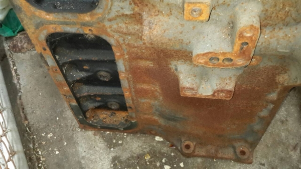 ขาย -- เสื้อสูบเบนซ์ 210 แรงม้า (รถบัส)