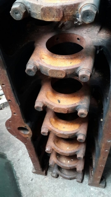 ขาย -- เสื้อสูบเบนซ์ 210 แรงม้า (รถบัส)