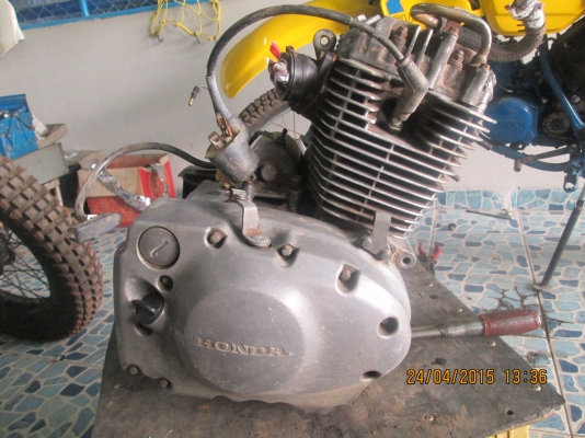 ขายเครื่อง แฟนท่อม200 ราคาไม่แพง มีหน้าเล่มให้ครับ ขายเครื่อง แฟนท่อม200 ราคาไม่แพง มีหน้าเล่มให้ครับ