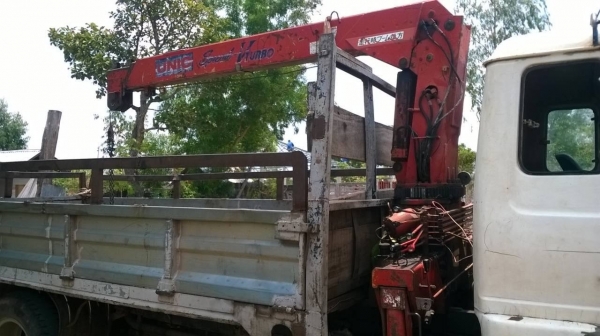 ขายรถ 6 ล้อติดเครน UNIC 3 ตัน HINO FD ยาว 5.50 เมตร เครื่อง WO6E 165 แรงม้า เกียร์ HO พาวเวอร์ ทะเบียนพร้อมโอนครับ