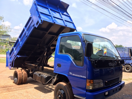 ขายรถ6ล้ออีซูซุ NPR 120 แรงต่อกะบะดั๊มใหม่ สภาพสวย พร้อมใช้ ขายรถ6ล้ออีซูซุ NPR 120 แรงต่อกะบะดั๊มใหม่ สภาพสวย พร้อมใช้