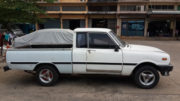 ขายมาสดาแฟมิลี่1300 ซีซี ราคาถูกพร้อมใช้งาน 25,000 บาท