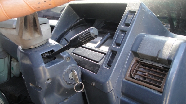 หัว HINO FC ฃุปเปอร์เสี่ยสภาพสวยเดิมๆ กันชน ขาดีดหน้า-หลัง หมวกหลังคา ตู้แอร์ ของครบ ราคาถูก