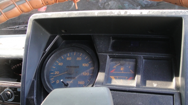 หัว HINO FC ฃุปเปอร์เสี่ยสภาพสวยเดิมๆ กันชน ขาดีดหน้า-หลัง หมวกหลังคา ตู้แอร์ ของครบ ราคาถูก