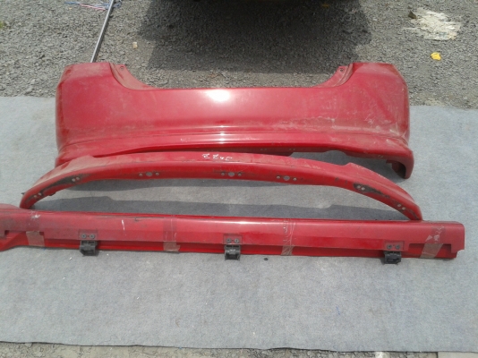 กันชนหลัง ลิ้นหน้าและด้านข้าง แจ๊สตัวแรก