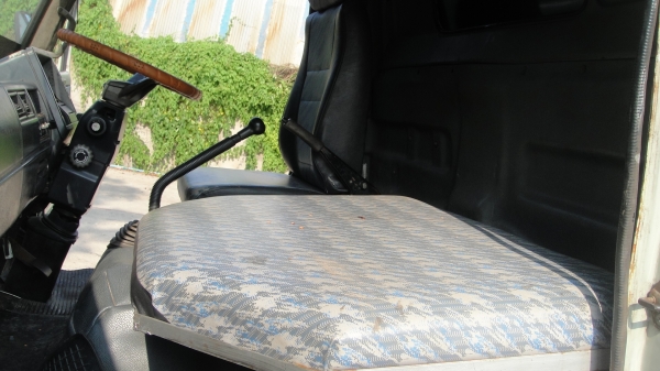 หัว HINO FC ฃุปเปอร์เสี่ยสภาพสวยเดิมๆ กันชน ขาดีดหน้า-หลัง หมวกหลังคา ตู้แอร์ ของครบ ราคาถูก