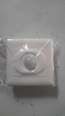 สวิตซ์ตรวจจับการเคลื่อนไหว PIR