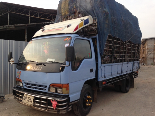 ขายNPR66Lเครื่อง120เกียร์เดิมช่วงล่างเดิมรถสภาพสวยเดิมมากยางเรเดียลใหม่6เส้น เครื่อง4HF1 120