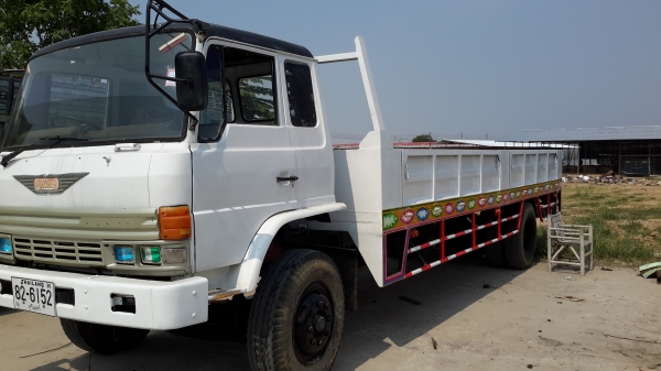 ขายรถหกล้อใหญ่ราคาถูก