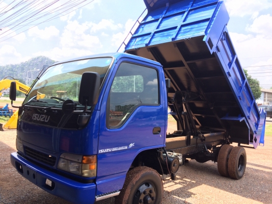 ขายรถ6ล้ออีซูซุ NPR120แรง ต่อกะบะดั๊มใหม่ เก็บสีใหม่ทั้งคัน สวยพร้อมใช้ค่ะ