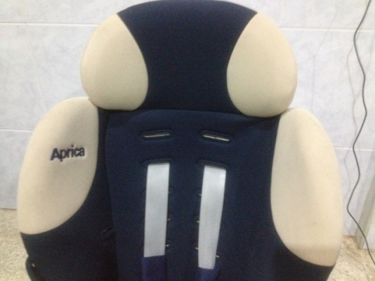 คาร์ซีท APRICA ญี่ปุ่นเเท้ปรับนอนได้หมุนได้สภาพสวย