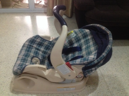 กรเช้าเด็ก GRACO USA ถอดออกเเปลงเป็นเปลโยกได้ของเก่าญี่ปุ่นสภาพพร้อมใช้