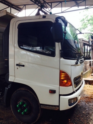 รถฮีโน่ 6 ล้อดั้ม 170 แรงม้า. ปี 51  ( รถวิ่ง 1xx,xxx กว่า กม. )    สนใจติดต่อ  081 - 6079515