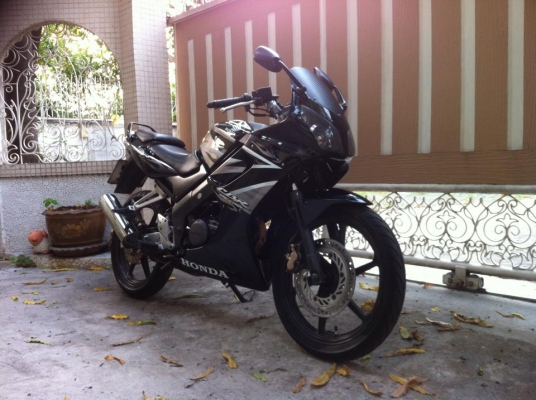 ขออนุญาติขาย HONDA CBR 150 สตา์ร์ทมือ โอนให้ฟรีครับ