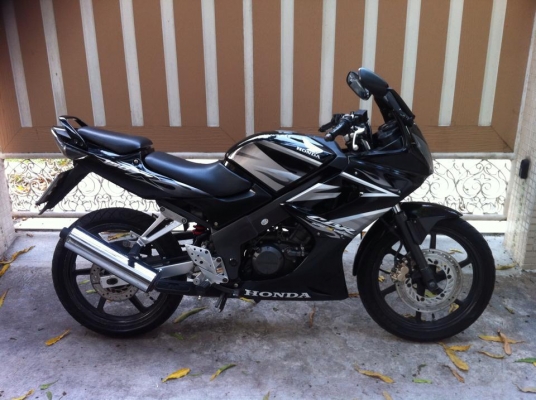 ขออนุญาติขาย HONDA CBR 150 สตา์ร์ทมือ โอนให้ฟรีครับ