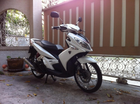 ขออนุญาติขาย Yamaha Nouvo Elegance 135 cc. สีขาวมุก โช๊คหลัง YSS ตัว TOP โอนฟรี