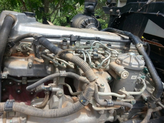 รถฮีโน่ 6 ล้อดั้ม 220 แรงม้า. ปี 57  ( รถวิ่ง 4x,xxx กว่า กม. )  สนใจติดต่อ  081 - 6079515