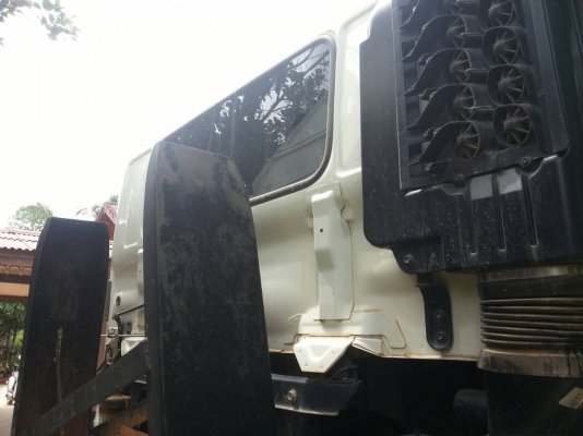 รถฮีโน่ 6 ล้อดั้ม 220 แรงม้า. ปี 57  ( รถวิ่ง 4x,xxx กว่า กม. )  สนใจติดต่อ  081 - 6079515