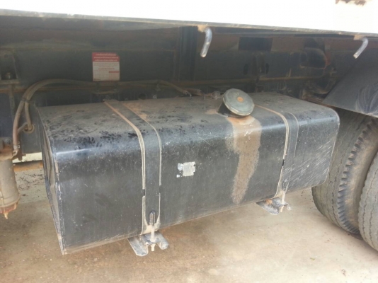 รถฮีโน่ 6 ล้อดั้ม 220 แรงม้า. ปี 57  ( รถวิ่ง 4x,xxx กว่า กม. )  สนใจติดต่อ  081 - 6079515