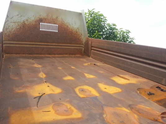 รถฮีโน่ 6 ล้อดั้ม 220 แรงม้า. ปี 57  ( รถวิ่ง 4x,xxx กว่า กม. )  สนใจติดต่อ  081 - 6079515