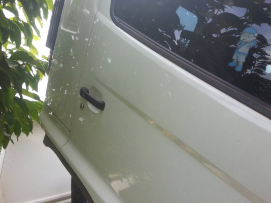 รถฮีโน่ 6 ล้อดั้ม 220 แรงม้า. ปี 57  ( รถวิ่ง 4x,xxx กว่า กม. )  สนใจติดต่อ  081 - 6079515