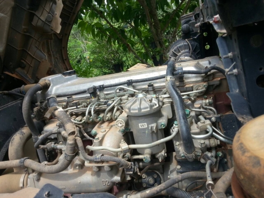 รถฮีโน่ 6 ล้อดั้ม 220 แรงม้า. ปี 57  ( รถวิ่ง 4x,xxx กว่า กม. )  สนใจติดต่อ  081 - 6079515