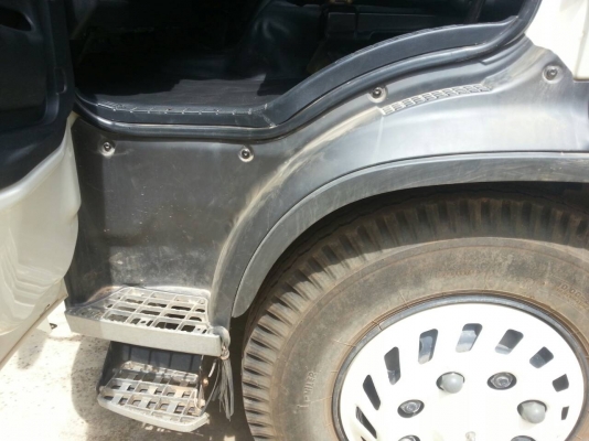 รถฮีโน่ 6 ล้อดั้ม 220 แรงม้า. ปี 57  ( รถวิ่ง 4x,xxx กว่า กม. )  สนใจติดต่อ  081 - 6079515