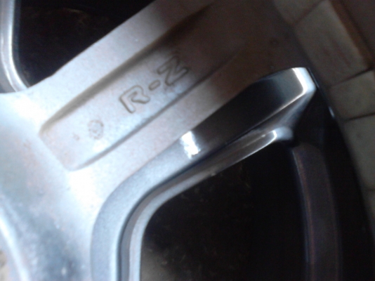 ขอบ 16  R-Z แม๊กขอบ 16 ( 16x7 JJ.) ชุด 4 วง  tel.081-427-3941