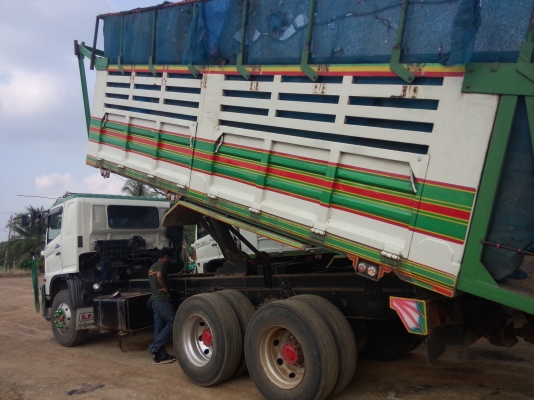 ขายครับเม้ก้า 320 ปี47 ดั้มพร้อมบาอ้อย ขายครับเม้ก้า 320 ปี47 ดั้มพร้อมบาอ้อย