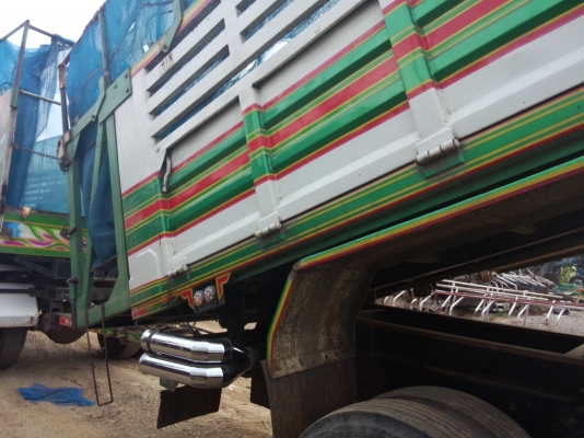 ขายครับเม้ก้า 320 ปี47 ดั้มพร้อมบาอ้อย ขายครับเม้ก้า 320 ปี47 ดั้มพร้อมบาอ้อย